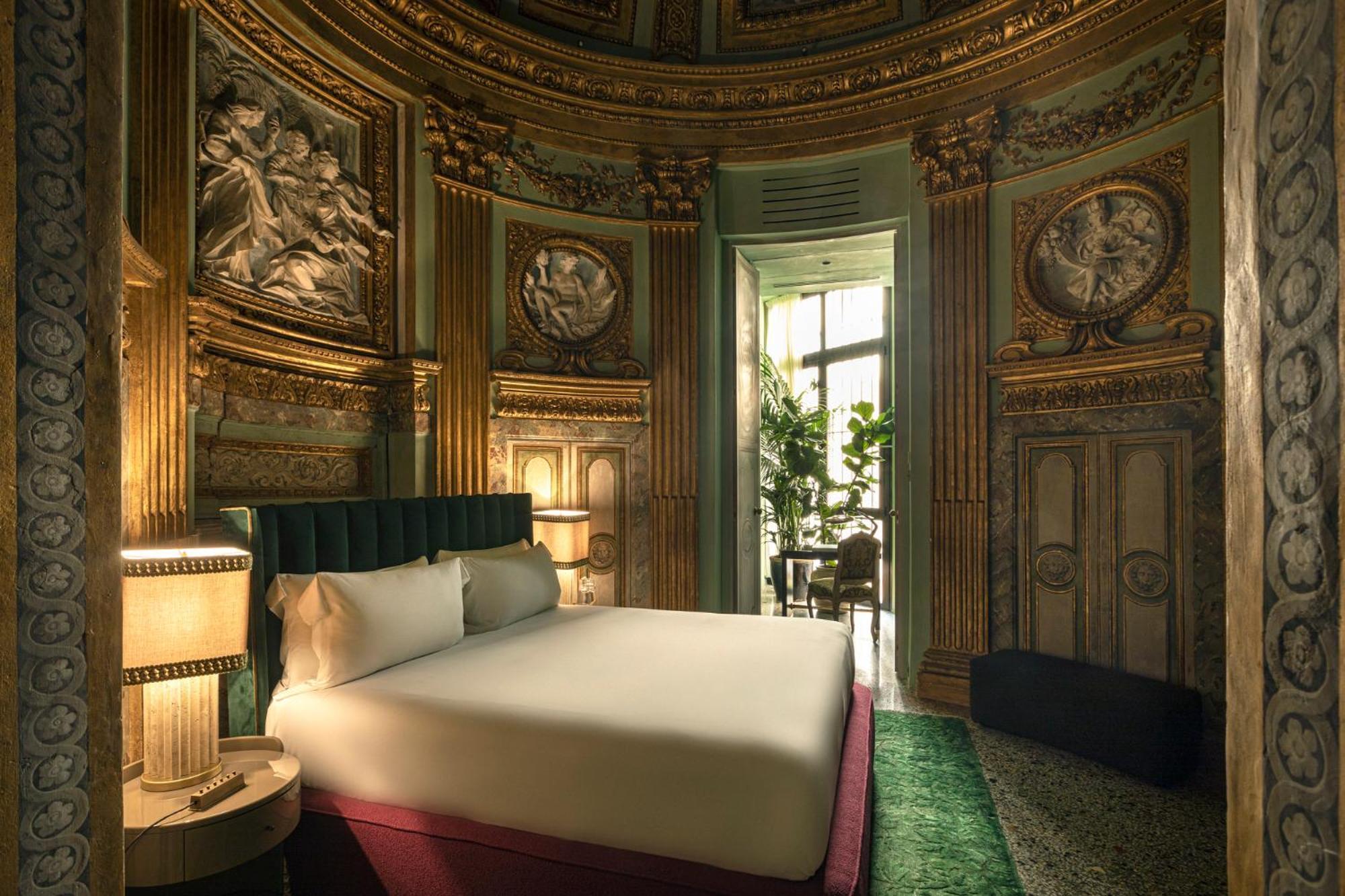 Palazzo Shedir - The Leading Of The World Roma