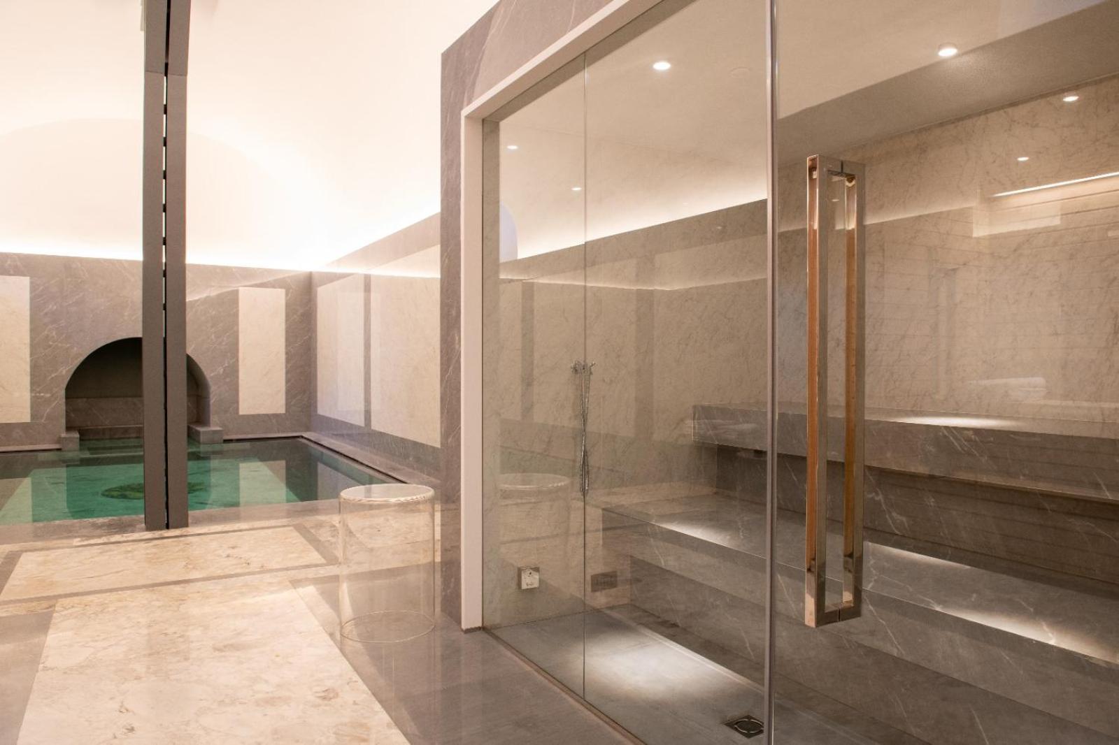Palazzo Shedir - The Leading Of The World Roma